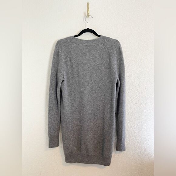 EQUIPMENT Femme Oversized Cashmere Cardigan in heather gray. Small - Picture 5 of 8